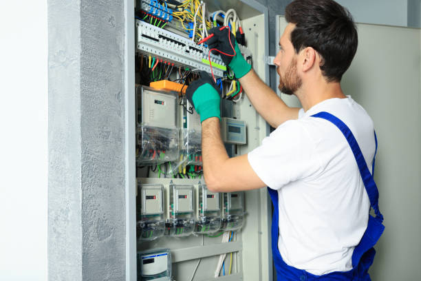 Best Affordable Emergency Electrician  in Bradley, IL